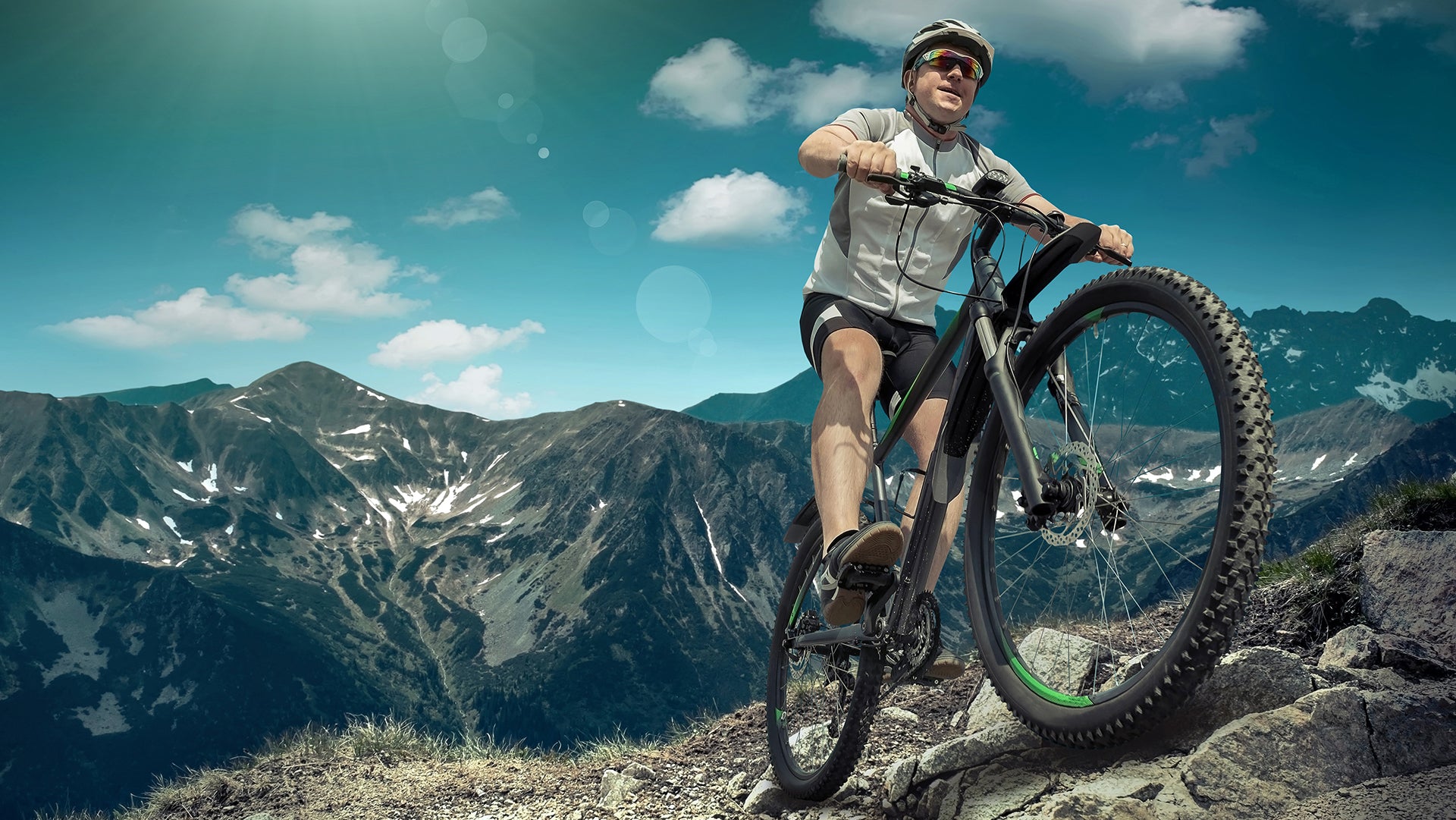 A high quality tyre for hill ride